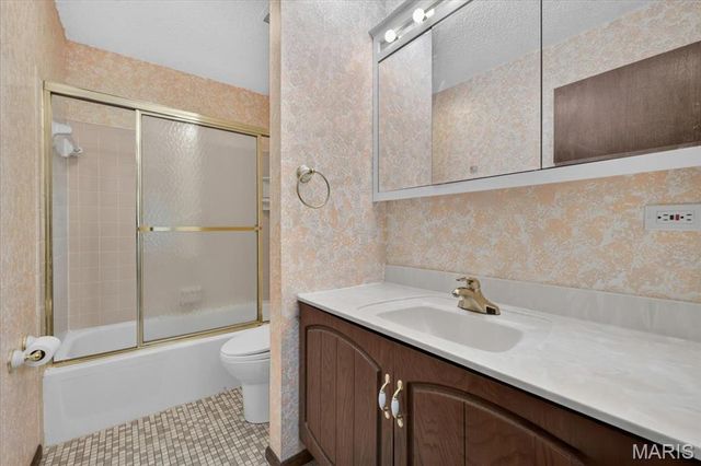 2704 Lido Lane, St Louis, MO 63129