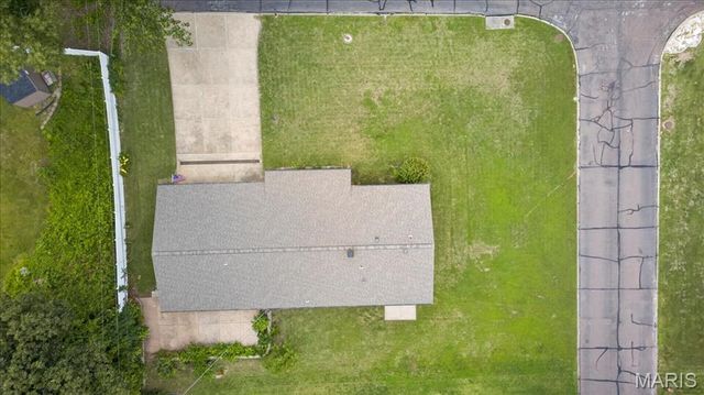 2704 Lido Lane, St Louis, MO 63129
