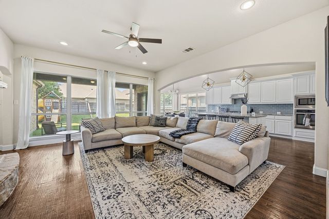 833 Fireside Drive, Little Elm, TX 76227
