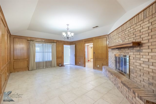 4624 Oak Knoll Street, Abilene, TX 79606