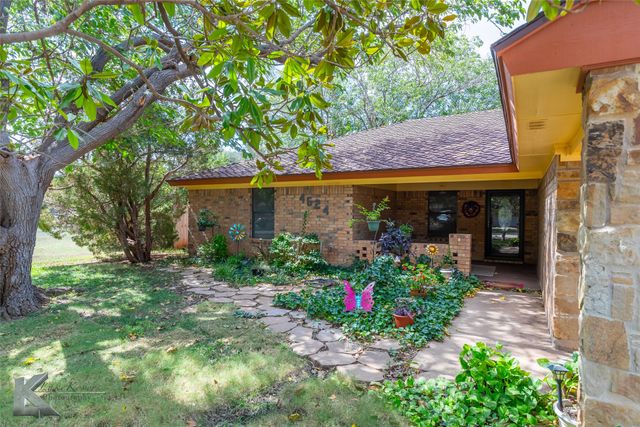 4624 Oak Knoll Street, Abilene, TX 79606