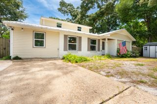 214 NW Loizos Drive, Fort Walton Beach, FL 32548