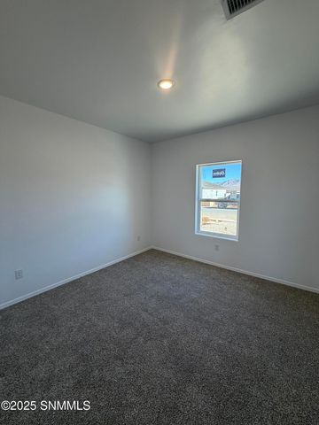 6567 Phoenix St Street, Las Cruces, NM 88012