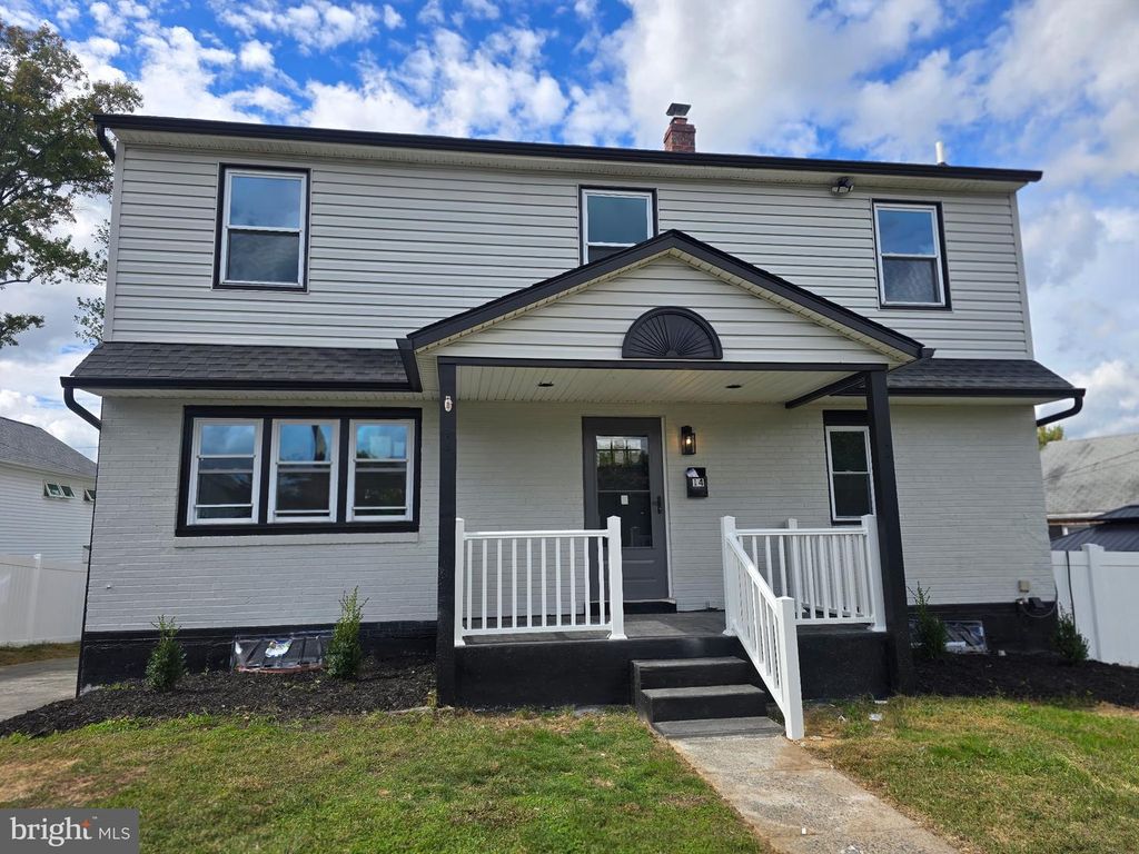 14 W ANN RD, Broomall, PA 19008