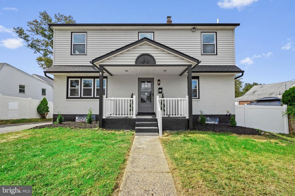 14 W ANN RD, Broomall, PA 19008