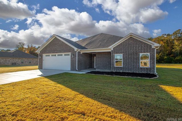 1112 Duke Drive, Bauxite, AR 72011