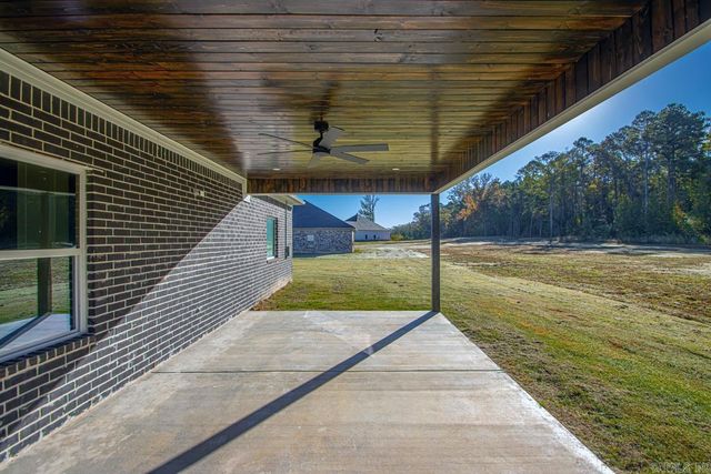 1112 Duke Drive, Bauxite, AR 72011