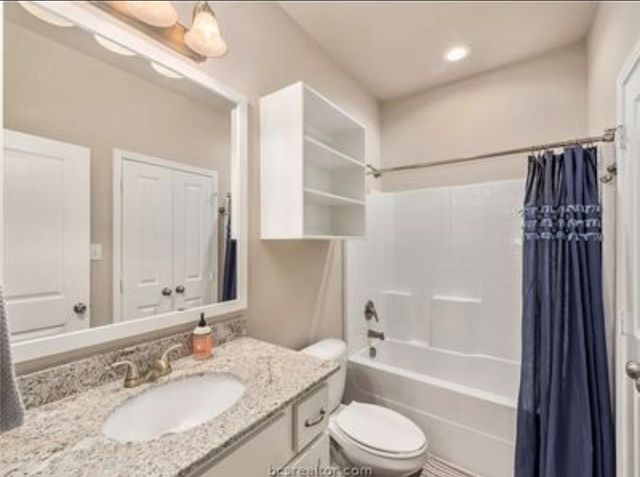 3435 Papa Bear Drive, College Station, TX 77845