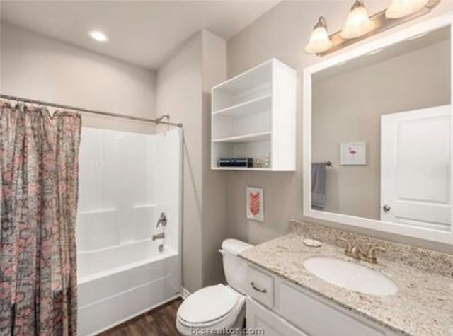 3435 Papa Bear Drive, College Station, TX 77845
