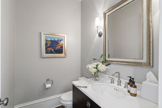 390 Ivy Knoll NE, Atlanta, GA 30342