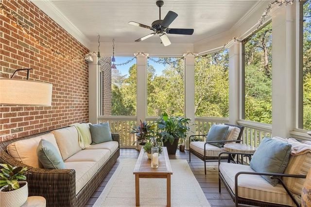 390 Ivy Knoll NE, Atlanta, GA 30342