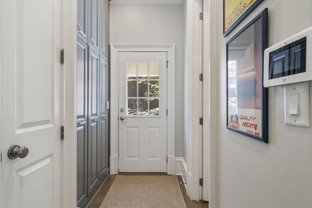 390 Ivy Knoll NE, Atlanta, GA 30342