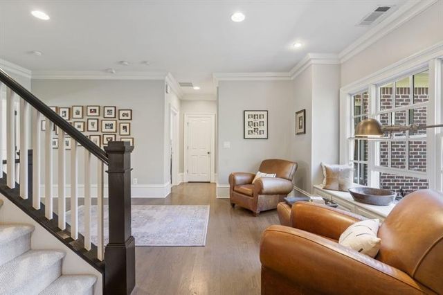 390 Ivy Knoll NE, Atlanta, GA 30342