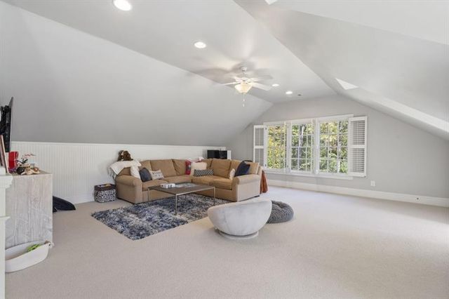 390 Ivy Knoll NE, Atlanta, GA 30342