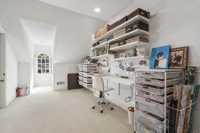 390 Ivy Knoll NE, Atlanta, GA 30342