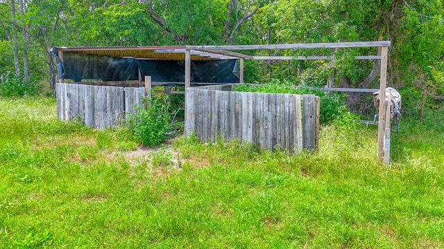 2116 SW County Road 0025, Corsicana, TX 75110