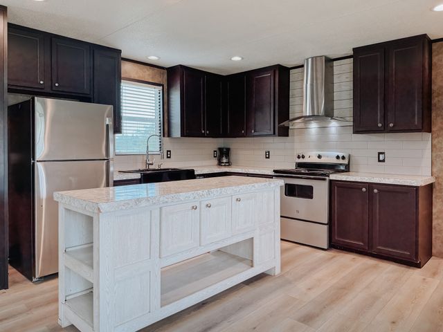 2116 SW County Road 0025, Corsicana, TX 75110