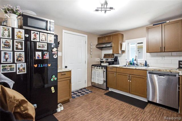 2308 Rheamount Avenue, Lansing, MI 48906