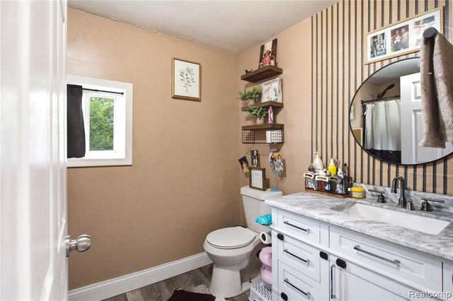 2308 Rheamount Avenue, Lansing, MI 48906