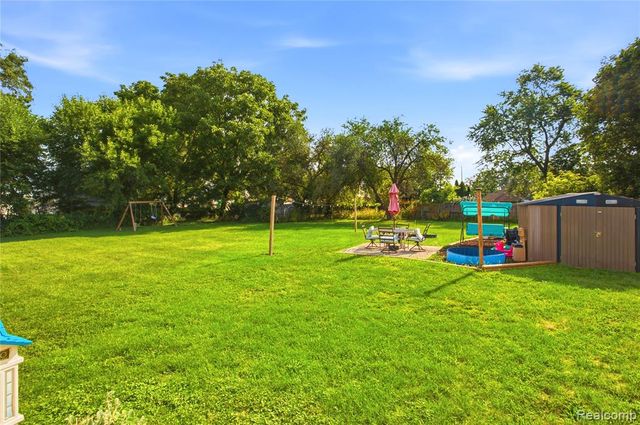 2308 Rheamount Avenue, Lansing, MI 48906