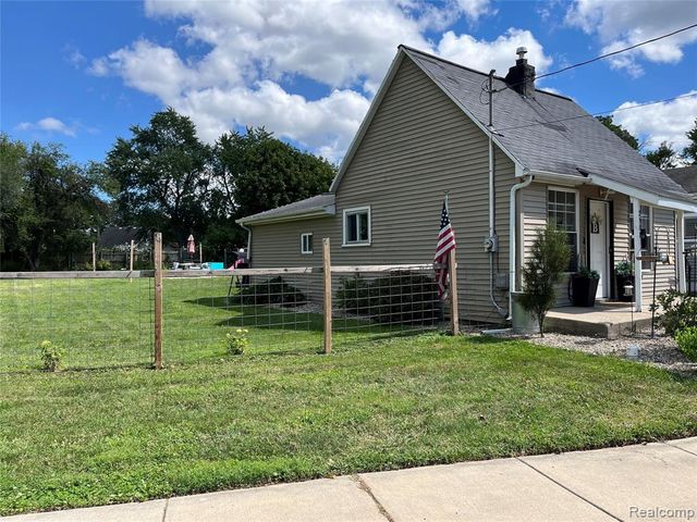 2308 Rheamount Avenue, Lansing, MI 48906