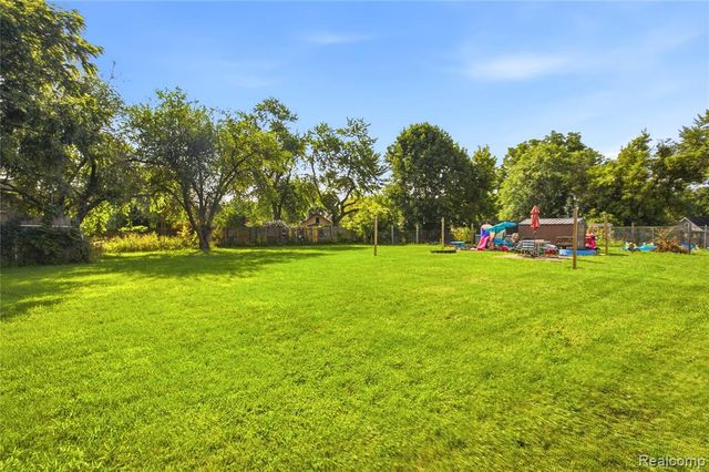 2308 Rheamount Avenue, Lansing, MI 48906