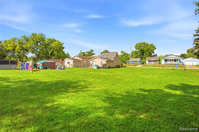 2308 Rheamount Avenue, Lansing, MI 48906