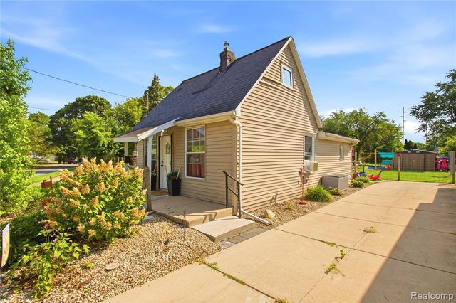 2308 Rheamount Avenue, Lansing, MI 48906