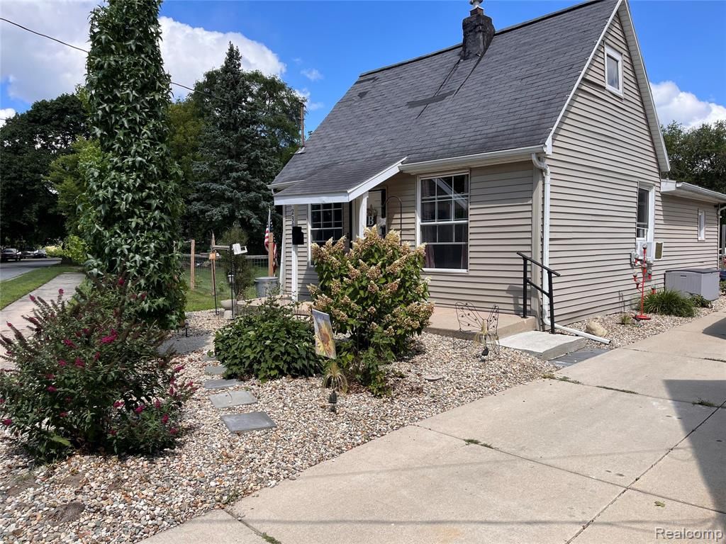 2308 Rheamount Avenue, Lansing, MI 48906