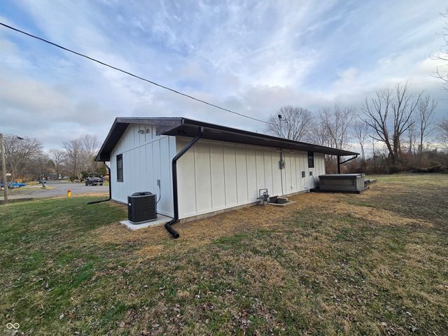 31 Brooklyn Court, Mooresville, IN 46158