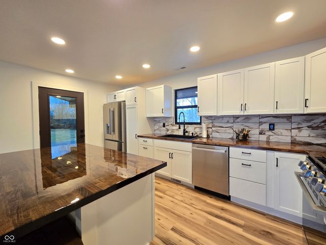 31 Brooklyn Court, Mooresville, IN 46158