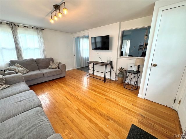 204 Ardmore Road, Geddes, NY 13219