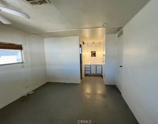 1895 W Devonshire Ave Space 42 42, Hemet, CA 92545