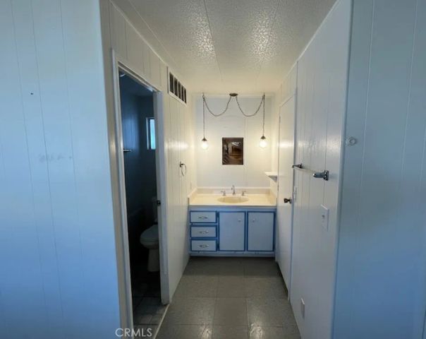 1895 W Devonshire Ave Space 42 42, Hemet, CA 92545