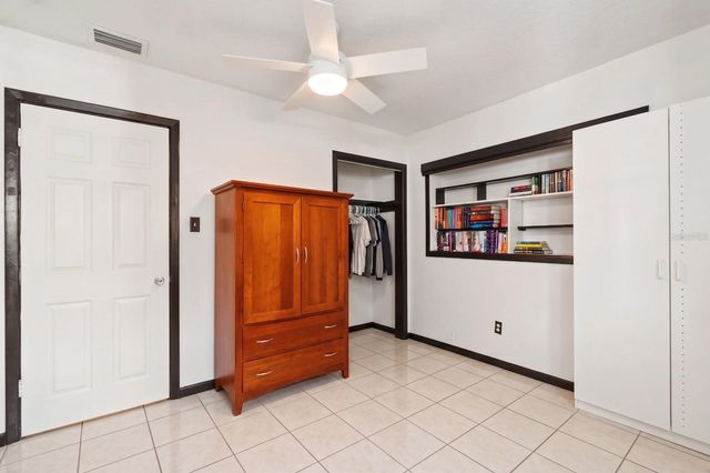 1803 E BOUGAINVILLEA AVENUE, Tampa, FL 33612
