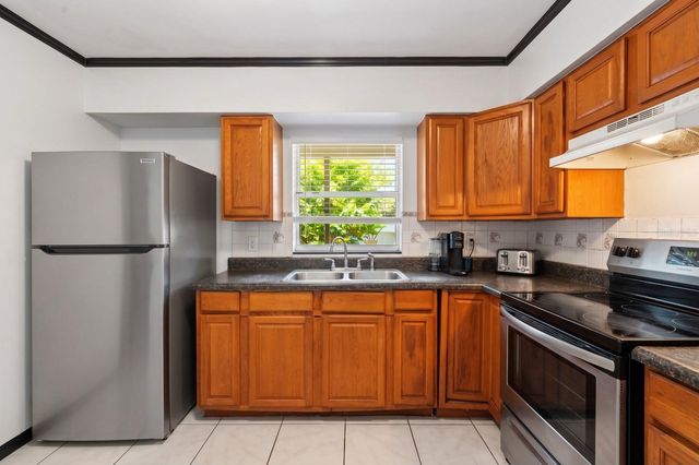 1803 E BOUGAINVILLEA AVENUE, Tampa, FL 33612