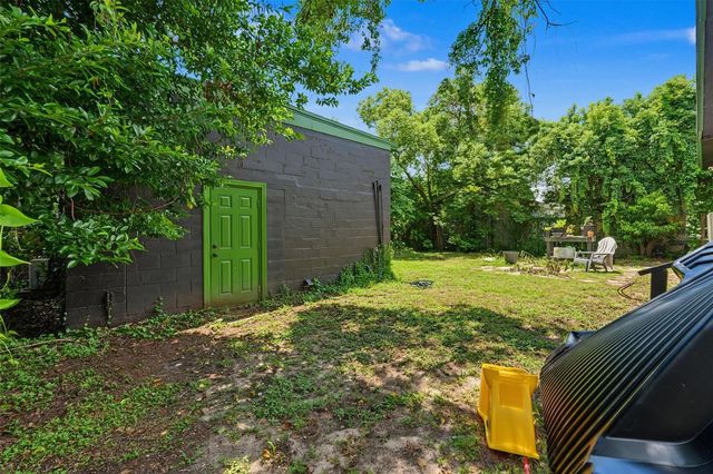 1803 E BOUGAINVILLEA AVENUE, Tampa, FL 33612