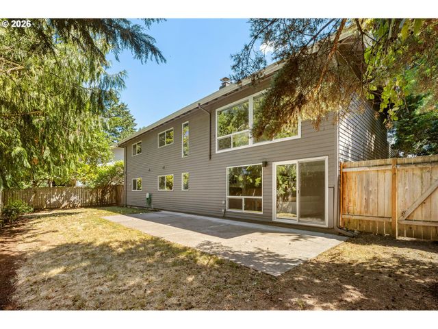 2721 Sw PLUM Ct, Portland, OR 97219