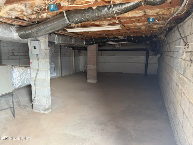 3502 NE Andrew Place, Knoxville, TN 37917