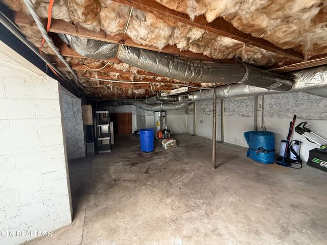 3502 NE Andrew Place, Knoxville, TN 37917