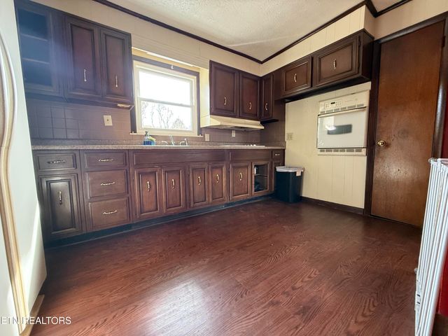 3502 NE Andrew Place, Knoxville, TN 37917