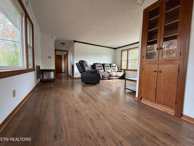 3502 NE Andrew Place, Knoxville, TN 37917