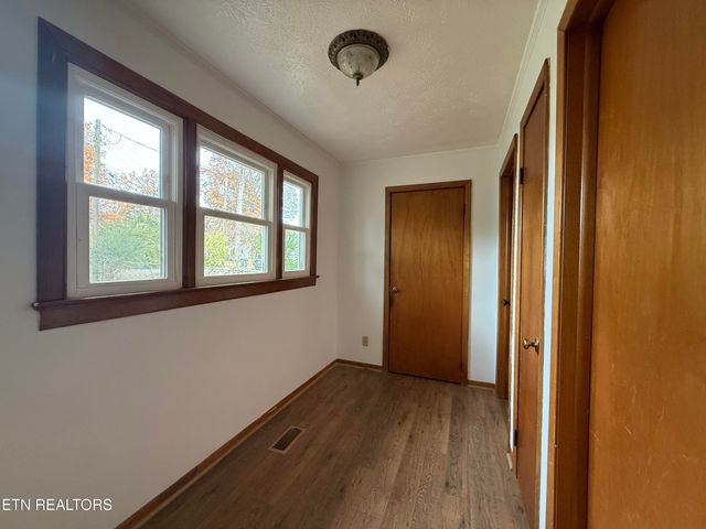 3502 NE Andrew Place, Knoxville, TN 37917