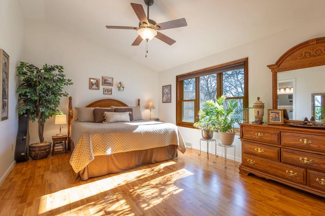 257 Pineview Lane, Valparaiso, IN 46383