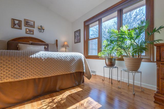 257 Pineview Lane, Valparaiso, IN 46383