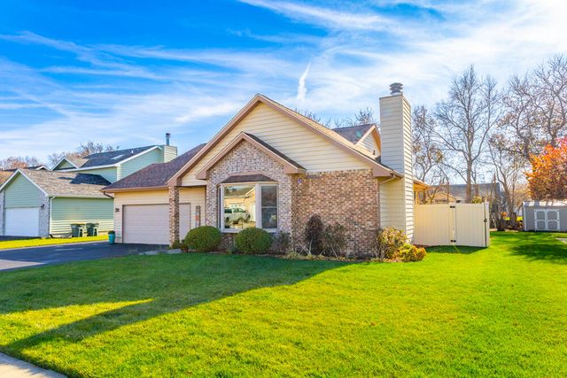 257 Pineview Lane, Valparaiso, IN 46383