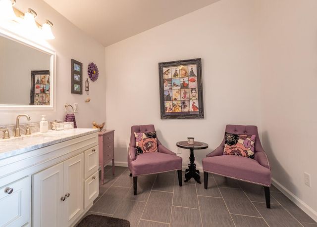 257 Pineview Lane, Valparaiso, IN 46383