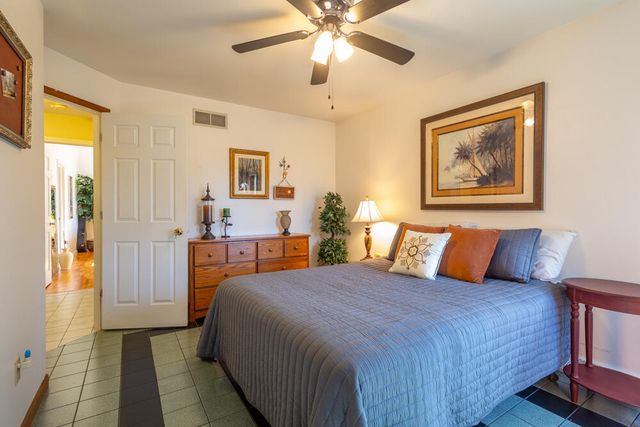 257 Pineview Lane, Valparaiso, IN 46383