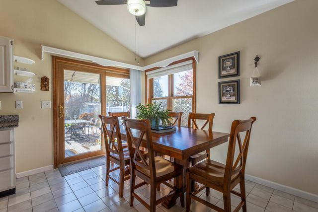 257 Pineview Lane, Valparaiso, IN 46383