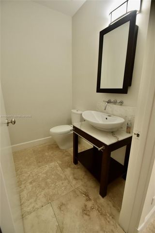 7560 SW 56th Ct, Miami, FL 33143